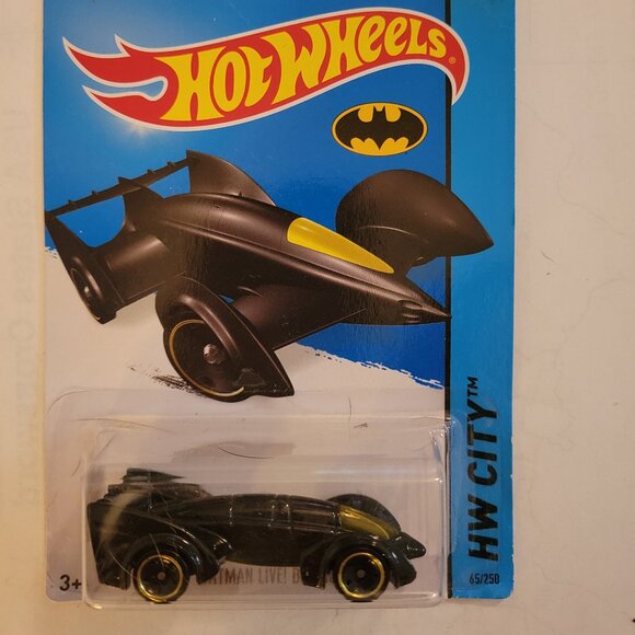 Hot Wheels City Batman Live Batmobile -- ITEM #1512 - Picture 1 of 2